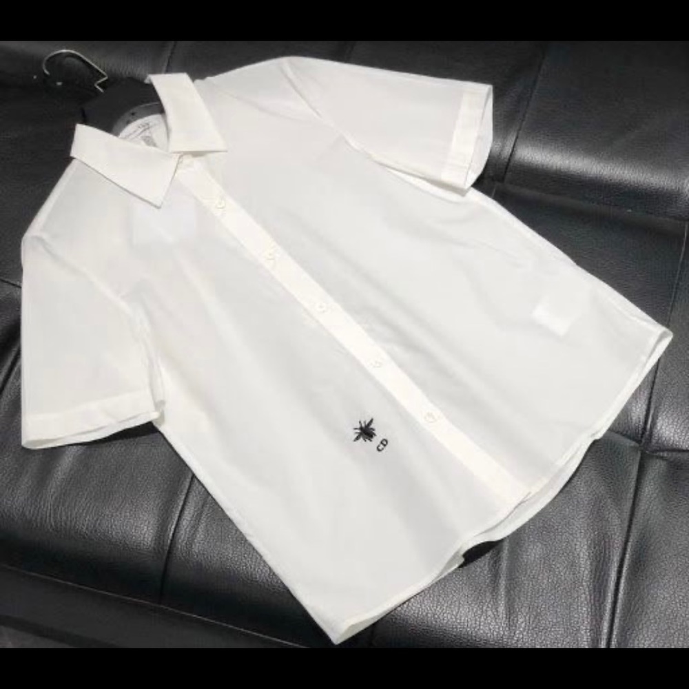 White shirt size xs